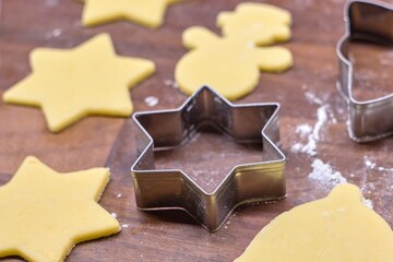 Baking Linz dough, Christmas cookies