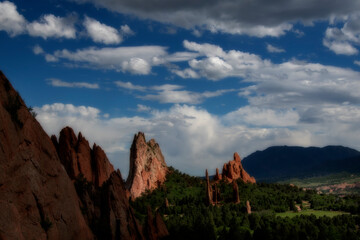 Fototapeta na wymiar The Garden of the Gods' red rock formations were created during a geological upheaval along a natural fault line millions of years ago