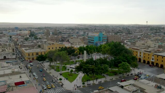 Plaza de armas de la ciudad Ica Per&uacute;