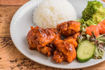 ヤンニョムチキンランチ