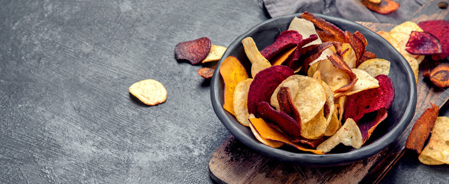 Bowl of healthy colorful vegetable chips