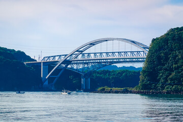 Obraz premium 三角西港の石積埠頭より天草五橋1号橋