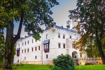 Fototapeta na wymiar Medieval castle in Karpniki Poland