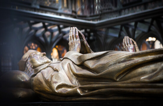 Tomb On Edward II And His Wife In Collegiate Church Of St Peter At Westminster Abbey 