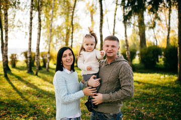 Fototapeta premium Family in green nature together