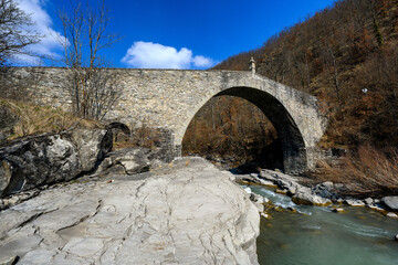 APPENNINO REGGIANO |  PONTE DI CADIGNANO