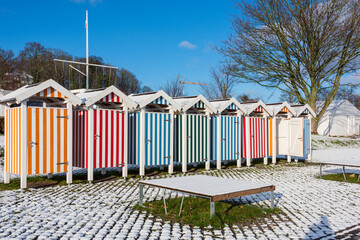 Kiel, 8. Dezember 2022, der erste Schnee diesen Jahres ist gefallen. Winterliche Impressionen in der Innenstadt, dem Hiroshimapark und dem Hafengebiet