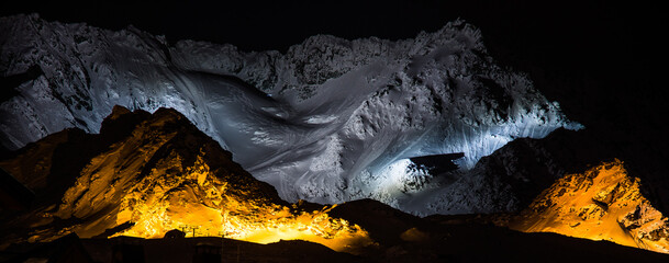 Góry, Aply, Val Thorens nocą
