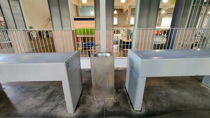 DOUARNENEZ (Finistère)