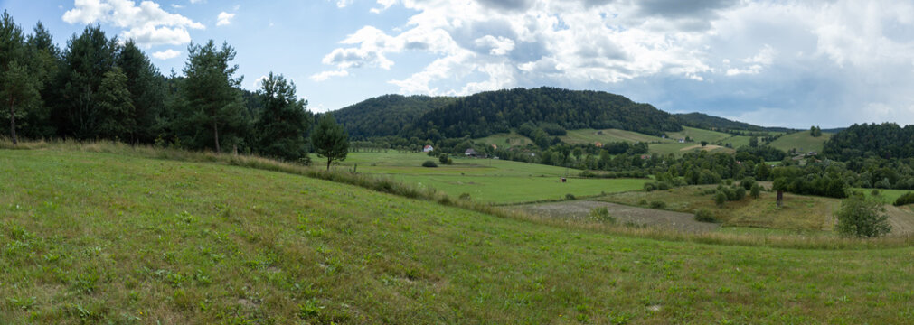 G&oacute;ry latem, Bieszczady, Karpaty, panorama,