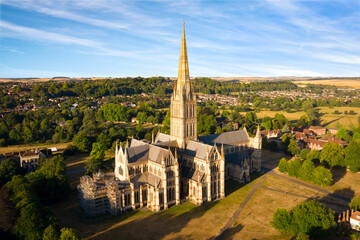 Salisbury cathedral from above at sunrise - 553914619