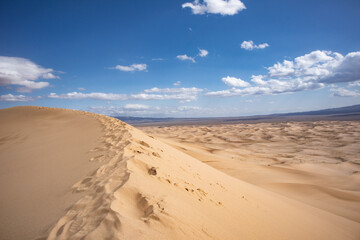 Fototapeta na wymiar Gobi dunes