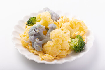 茹でたカリフラワーとブロッコリー