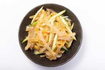 ザーサイとキュウリの中華クラゲ和え