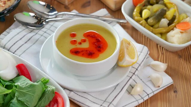 
Turkish kelle pa&ccedil;a, ayak pa&ccedil;a, beyin pa&ccedil;a, işkembe, ezogelin, mercimek, et suyu, ilik suyu, damar beyin, tuzlama, dil &ccedil;orbası,  othantic soups, Traditional Turkish soups, food, Kelle Pa&ccedil;a &Ccedil;orbası