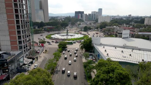 avenida vallarta en guadalajara vista de drone hasta glorieta