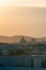 Obraz premium Sunset over the Vienna Skyline, Austria