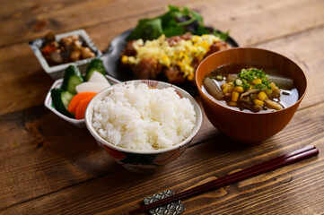 一汁二菜 チキン南蛮と豆の煮物