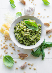 Green basil pesto