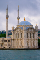 Fototapeta na wymiar Ortaköy Mosque Istambul Trukey religion Great Mosque waterside