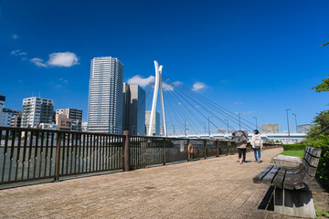 東京都中央区 隅田川テラス 中央大橋、月島付近
