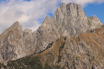 Bergriese im Fokus; Sasso Manduino (2888m, Bernina-Alpen) von Südwesten gesehen