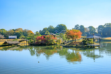 Fototapeta na wymiar 秋の後楽園　岡山県岡山市　Korakuen in autumn. Okayama prefecture, Okayama City.