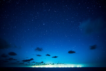 漁火と星空（石川県輪島市）