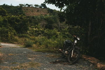 Fototapeta na wymiar old abandoned bike in asia in vietnam
