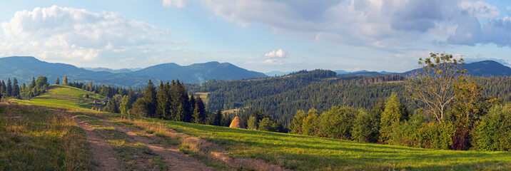 Fototapeta premium Evening moantain panorama