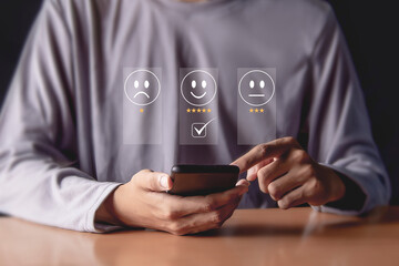 Mobile customers rate service provider satisfaction through an application, service experience in an online application evaluates the quality of service.