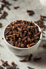 Raw Brown Organic Whole Cloves