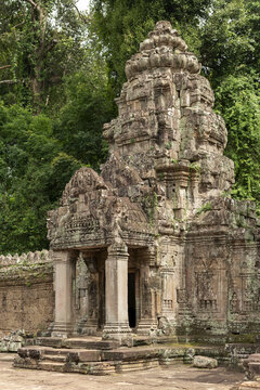 Entrance to Preah Khan with stone tower, Angkor Wat; Siem Reap, Siem Reap Province, Cambodia
