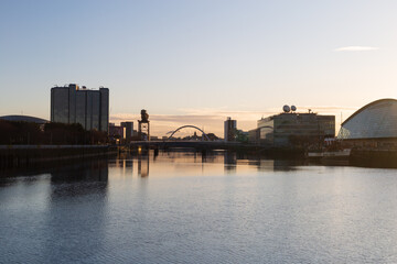 Naklejka premium A winters sunrise over the city of Glasgow