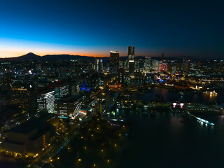 横浜 みなとみらい 夜景 空撮 全景