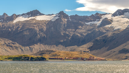 Obraz premium alte, verlassene Walfangstation in der Bucht von Stomness Harbour auf süd Georgien
