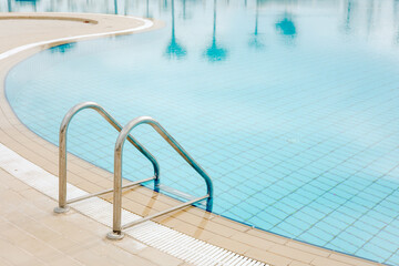 swimming pool ladder