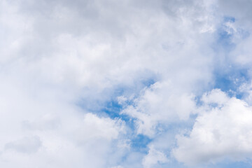 Obraz premium Clouds in the blue sky