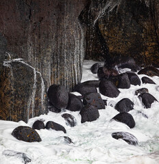 K&uuml;ste bei Flut mit hohen Wellen,Ponta da Ferraria,Insel Sao Miguel,Azoren,Portugal,