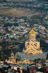 Fototapeta na wymiar View of Sameba church from the hill in Tbilisi, Georgia