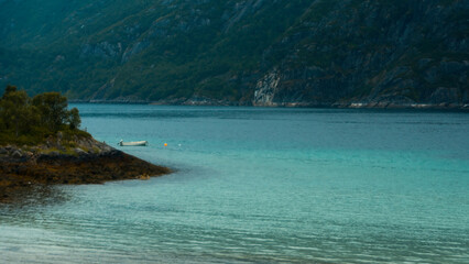 Fototapeta na wymiar Turqoise waters of Tengelfjord, in Northern Norway