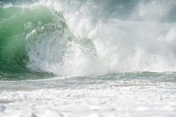 Big waves crashing in the ocean