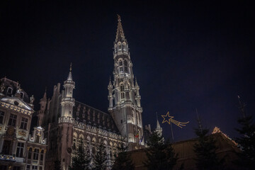 Fototapeta na wymiar Brussels Town Hall Grand Place Night with during christmas 