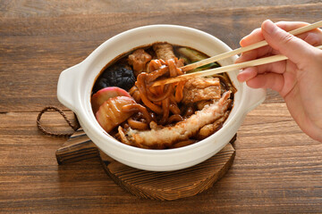 味噌煮込みうどん