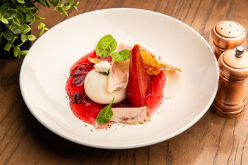 Buratta with Parma Ham, Pear and Sauce