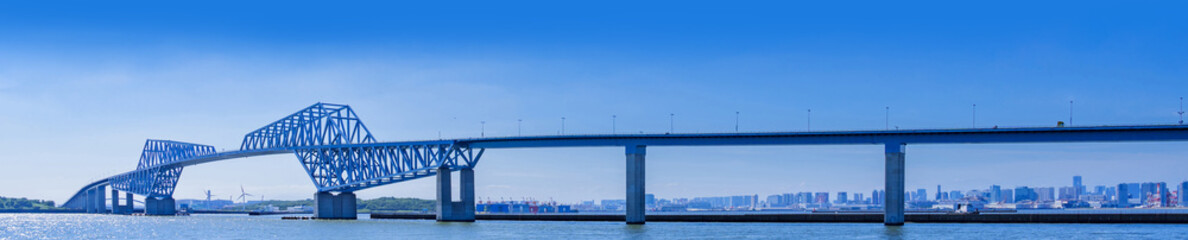 Fototapeta na wymiar 東京ゲートブリッジ は 東京港 の入口に掛かる 海上橋 【 東京 の 風景 】