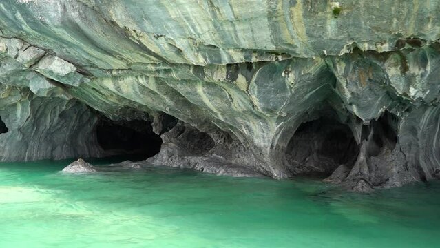 motor boat tourist trip to the marble caves in Chile