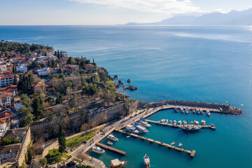 Naklejka premium Aerial view of marina in Antalya Old Town (Kaleichi) on sunny winter day. Turkey.