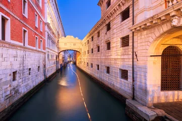 Papier Peint photo Pont des Soupirs Bridge of Sighs in Venice, Italy