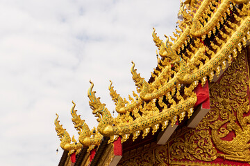 thai temple roof - obrazy, fototapety, plakaty